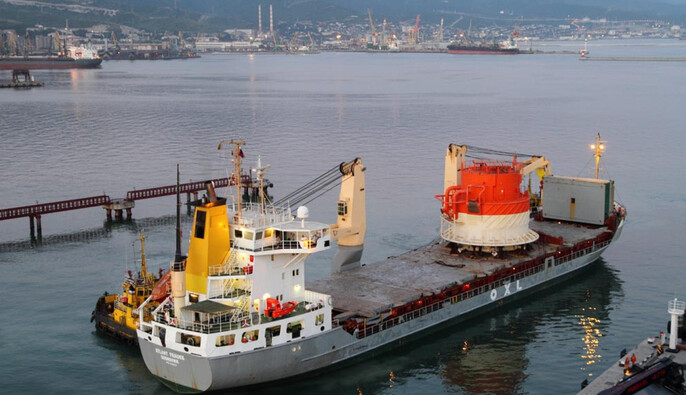 У Новоросійську нафтотермінал призупинився через атаку морських дронів