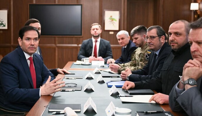 У США делегації обговорюють графік виборів в Україні та план "обміну територіями" — WSJ