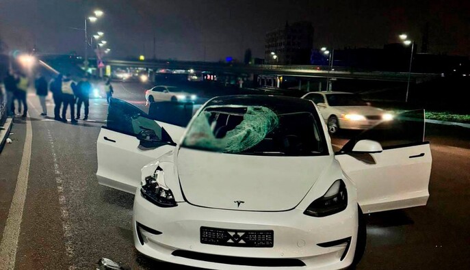 Полиция задержала водителя Tesla после смертельного наезда на ребенка