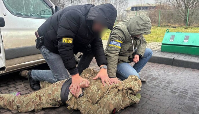 Волинські прикордонники викрили схему переправлення чоловіків через кордон