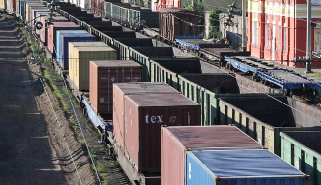 Минэкономики рекомендует Укрзализныце не повышать тарифы на грузовые перевозки: это не спасет ситуацию