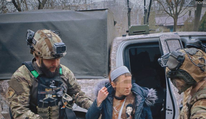 Росіяни прицільно атакують FPV-дронами жителів Костянтинівки — поліція