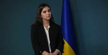 "Поки я це говорю, мені страшно”: Екс-прессекретарка Зеленського розповіла про роль Єрмака в ОП