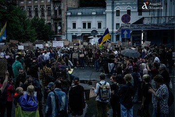 Понад половина українців готова протестувати у разі неприйнятних поступок Росії — опитування