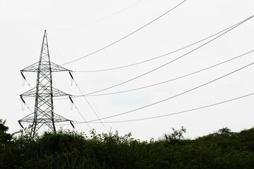 Через удари РФ по енергоінфраструктурі без світла залишились споживачі у трьох областях