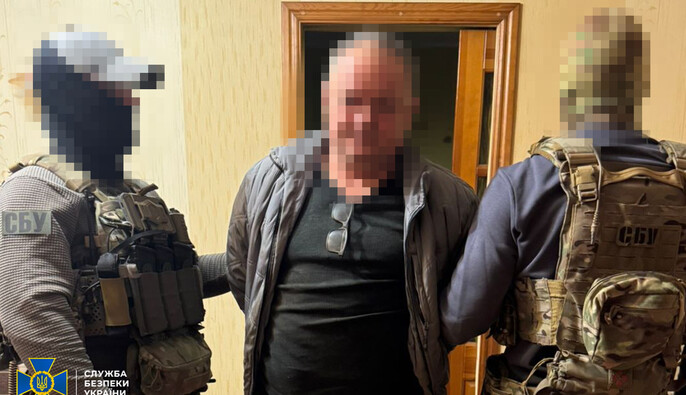 СБУ затримала двох чоловіків, які передавали ворогу координати Сил оборони на Ізюмському напрямку