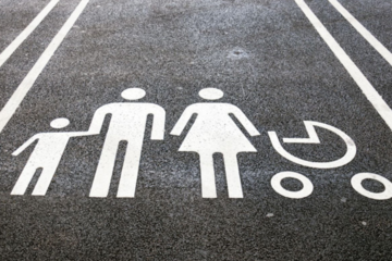 В Украине повысят безопасность водителей, перевозящих детей до трех лет: детали закона 