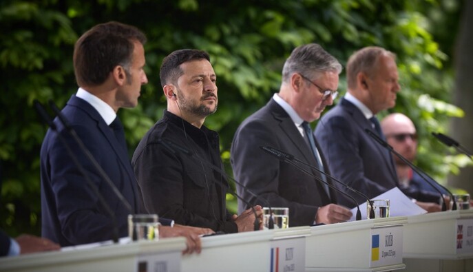 Spiegel: Европейские партнеры в разговоре с Зеленским предупреждали, что США могут предать Украину