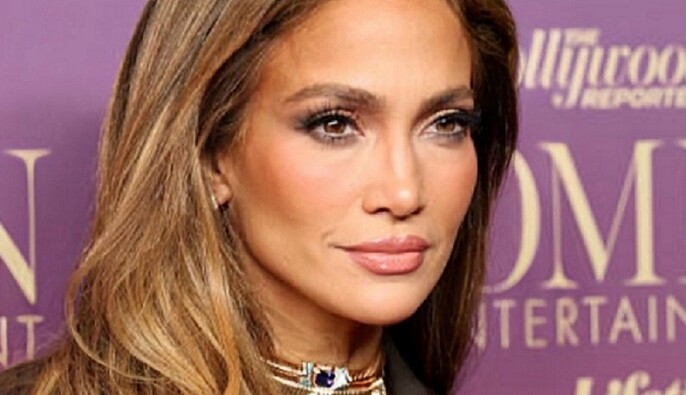 Дженнифер Лопес удалила тату с именем экс-любимого и сделала новое