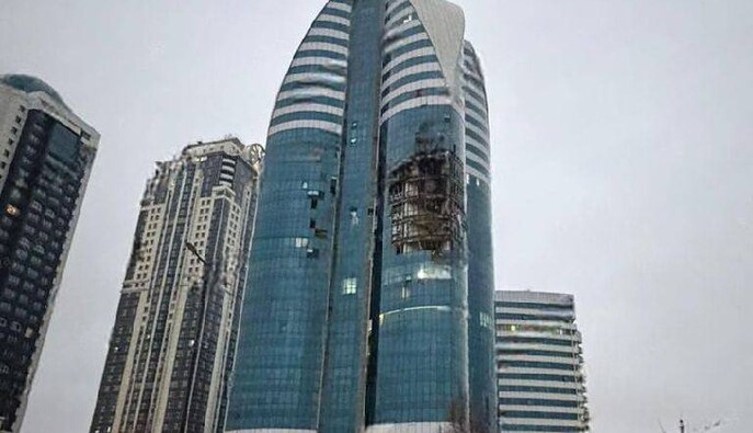 Дрони атакували будівлю комплексу 