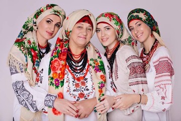 День української хустки: історія свята, народні традиції та звичаї 