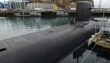 Во Франции обстреляли приблизившиеся к базе атомных подводных лодок дроны.