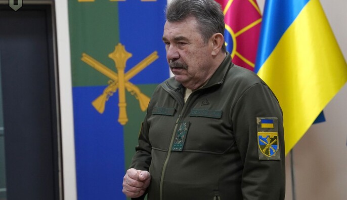 "Эксрегионала" Кузьмука уволили с должности внештатного советника командующего Сил ТрО