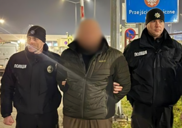 Поліція Житомирщини екстрадувала співорганізатора злочинної групи з Данії