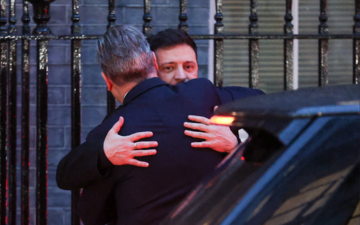 Guardian: Зеленский покидает Лондон после переговоров по мирному плану