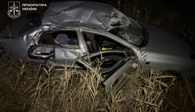 На Днепропетровщине нетрезвый 17-летний водитель устроил ДТП: погиб подросток, два человека пострадали