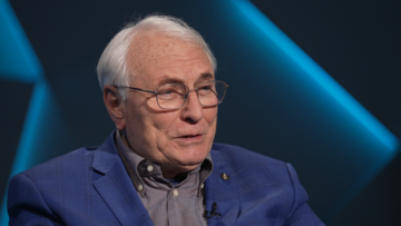 "Нам победа важнее существования в НАТО": академик Комиссаренко о войне, США, ядерном оружии и образовании