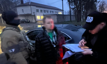 Взятка в 2,5 тыс. долларов: на Черниговщине задержан прокурор окружной прокуратуры