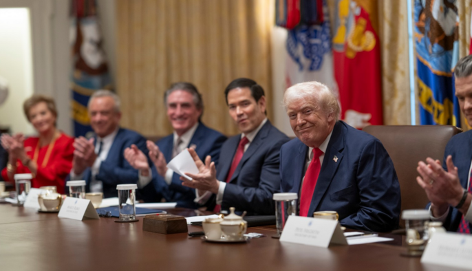 Трамп заявил, что 82% украинцев якобы требуют мирного соглашения с РФ