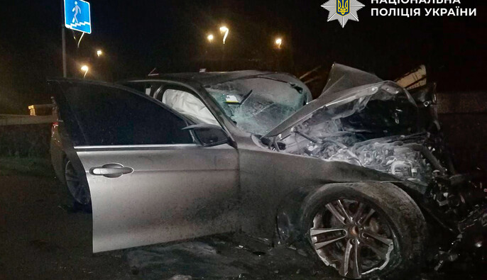 На Набережному шосе у Києві сталася смертельна ДТП