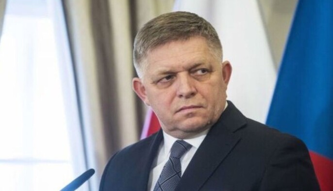 Фицо заявил, что Словакия не поддержит репарационный заем для Украины