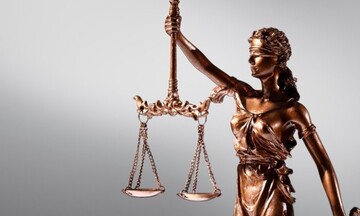 З Днем працівників суду! Найкращі привітання та листівки для служителів Феміди