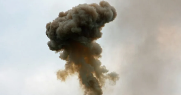 В Одессе после взрывов горит судно – СМИ