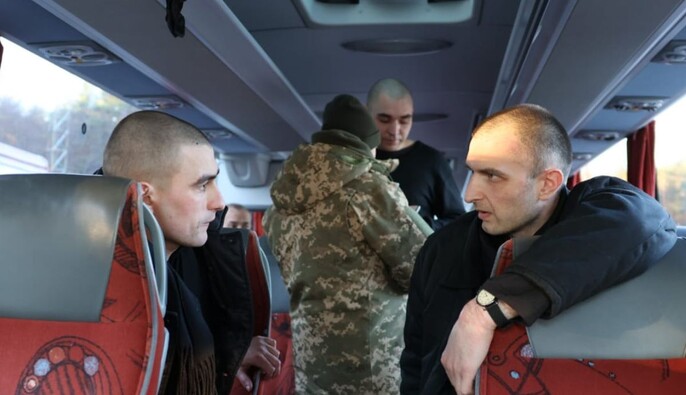 Беларусь передала Украине 114 освобожденных политзаключенных — украинцев и белорусов