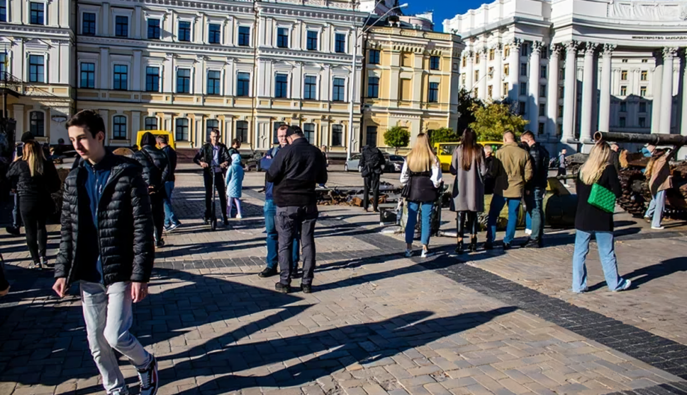Опитування: 63% українців готові терпіти війну стільки, скільки буде потрібно