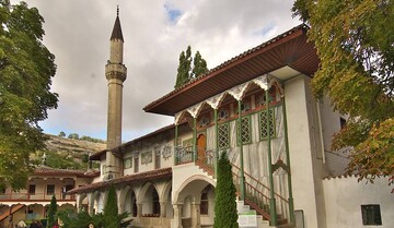 Окупанти продовжують "реставрувати" Ханський палац у Бахчисараї, щоб закінчити вже до грудня 2027