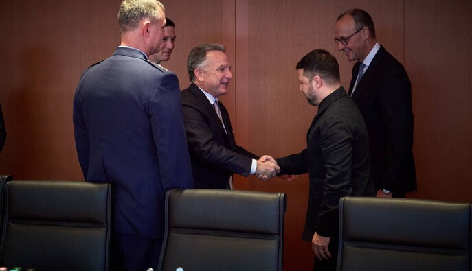 Україна та США обговорюють гарантії безпеки під час другого дня переговорів у Берліні — Bloomberg