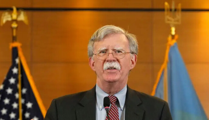 Колишній радник Трампа закликав Україну знизити мобілізаційний вік до 18 років