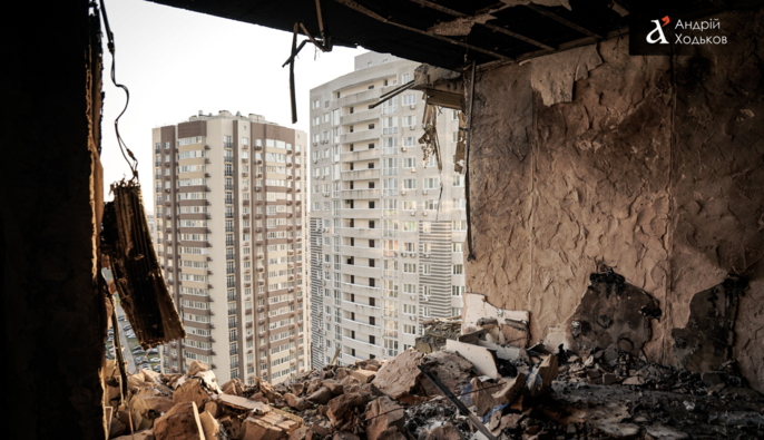 Зеленский назвал, сколько средств нужно на строительство жилья для ВПЛ