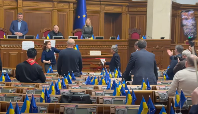 Конфликт в Верховной Раде – между Безуглой и Тарутой возникла драка