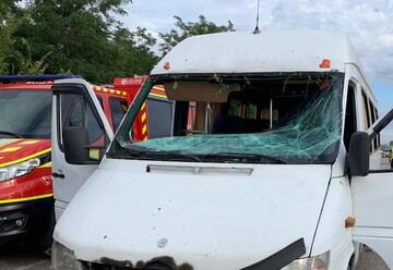 Россияне атаковали микроавтобус FPV-дроном в Запорожском районе