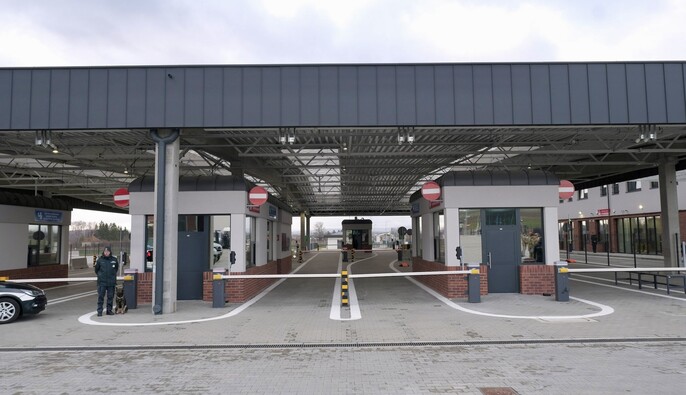 На кордоні з Польщею через технічні роботи в митній базі даних можливе суттєве сповільнення руху