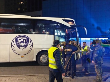 Польша и Литва приняли 109 уволенных политзаключенных из Беларуси