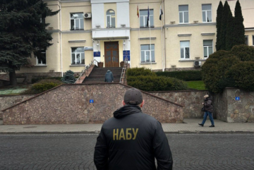 30 тыс. долларов за застройку в Луцке: НАБУ сообщило о подозрении депутатам облсовета и горсовета