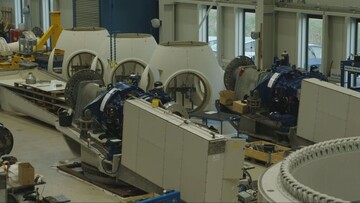 Україна отримує вітряки та сонячні панелі з Нідерландів для зміцнення енергосистеми — NOS