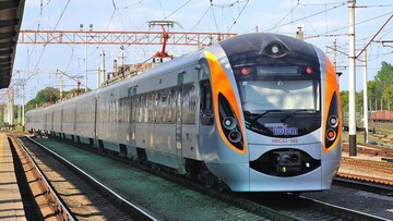 Поблизу Коростеня стався схід вантажного поїзда – рух пасажирських рейсів змінено