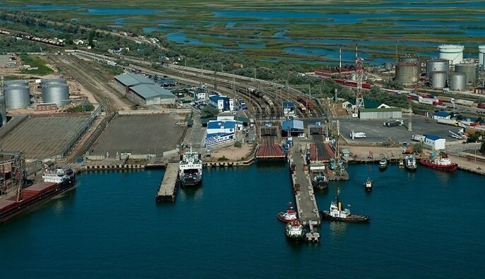 В Краснодарском крае в результате атаки БПЛА повреждены два судна и два причала  