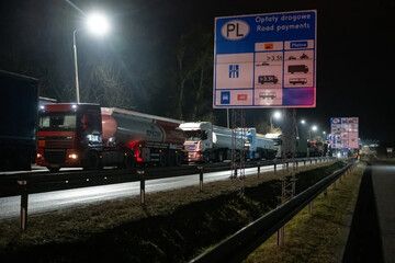 На польско-украинской границе фиксируют огромные очереди - СМИ