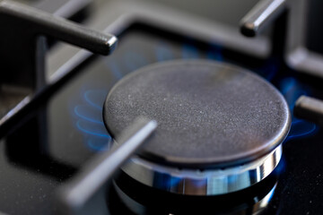 Газ в Украине один из самых дешевых в Европе: сколько платят украинцы и европейцы