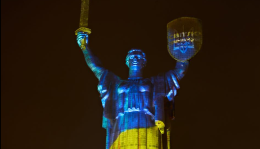 «Свет держится»: известные украинцы поздравили энергетиков с профессиональным праздником