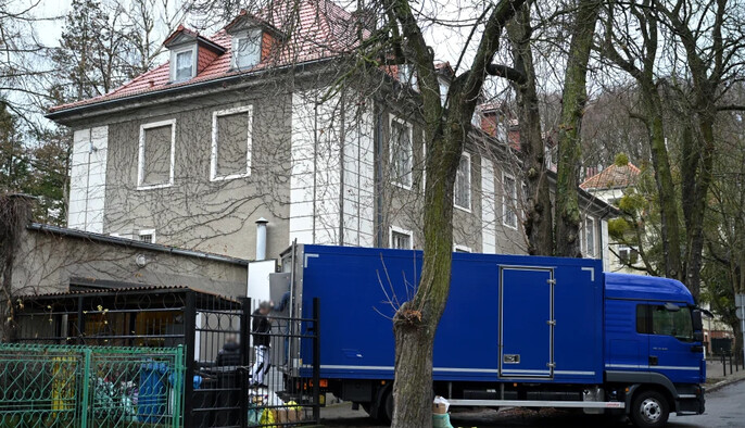 Польща відмовилася силою виселяти росіян із закритого консульства у Гданську