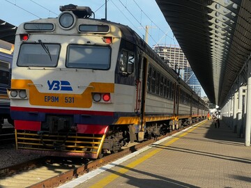 Через Коростень поїзди 24 грудня слідуватимуть альтернативними маршрутами – Укрзалізниця