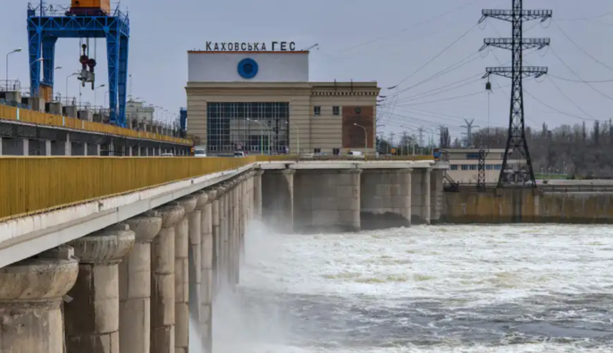 Зеленський оцінив відновлення Каховської дамби у 2 мільярди євро