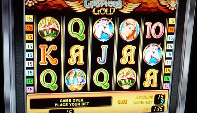 У Києві суд оштрафував на 170 тис. грн жінку, яка організувала роботу нелегального грального закладу