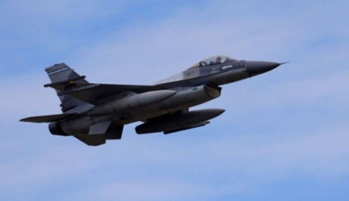 Уночі польські винищувачі перехопили російський літак-розвідник