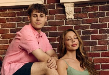 Зірвав аплодисменти та усмішки: син Тіни Кароль зробив сюрприз для неї прямо на сцені